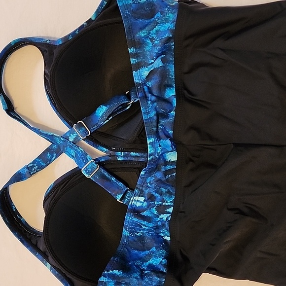 Blue and Black One-Piece Swimsuit XXL Cross Back Ruched Sides NWOT - Picture 5 of 7